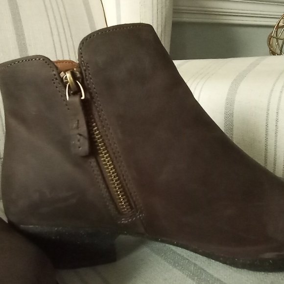 'CLARKS' Unstructured WILLROSE FROST Oiled leather Size 8 GUC - Picture 1 of 16